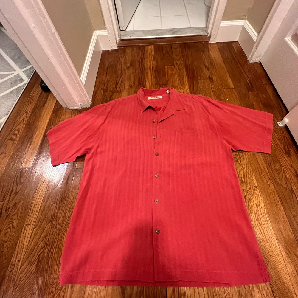 Tommy Bahama Men's Casual Red / Coral Button-Down Shirt